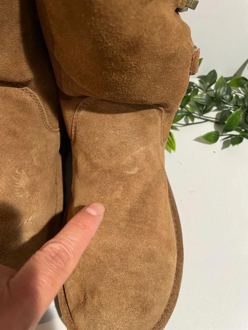 Bearpaw Womens Suede Shearling-Lined Boots With Metal Buckles Size10Chestnut